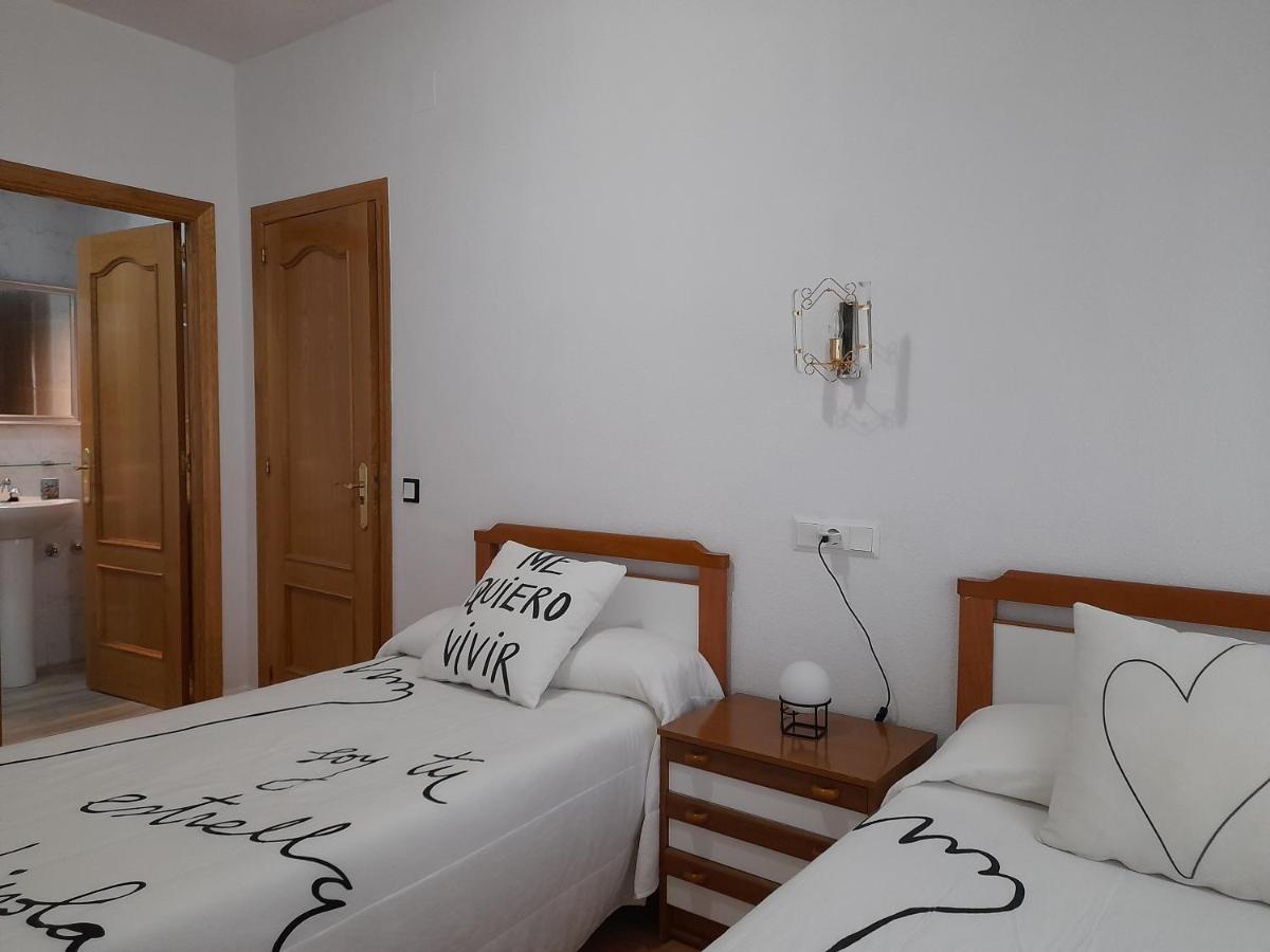 Hostal "Los Chanos El Ruso" Galende Exterior foto