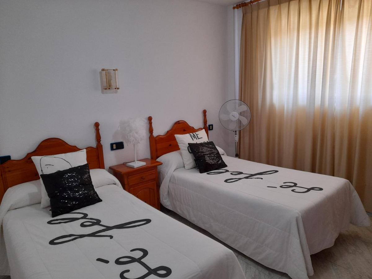 Hostal "Los Chanos El Ruso" Galende Exterior foto