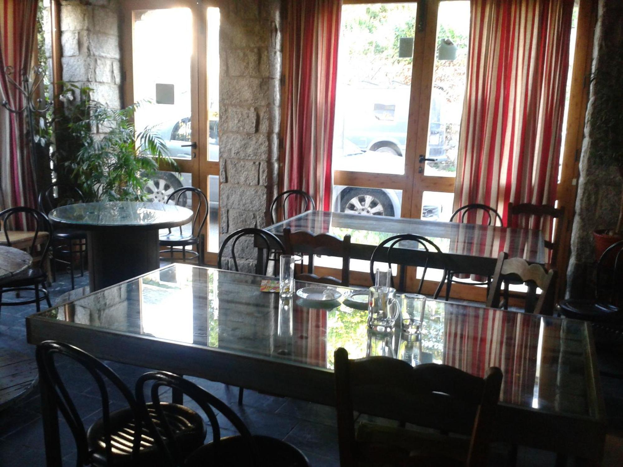 Hostal "Los Chanos El Ruso" Galende Exterior foto