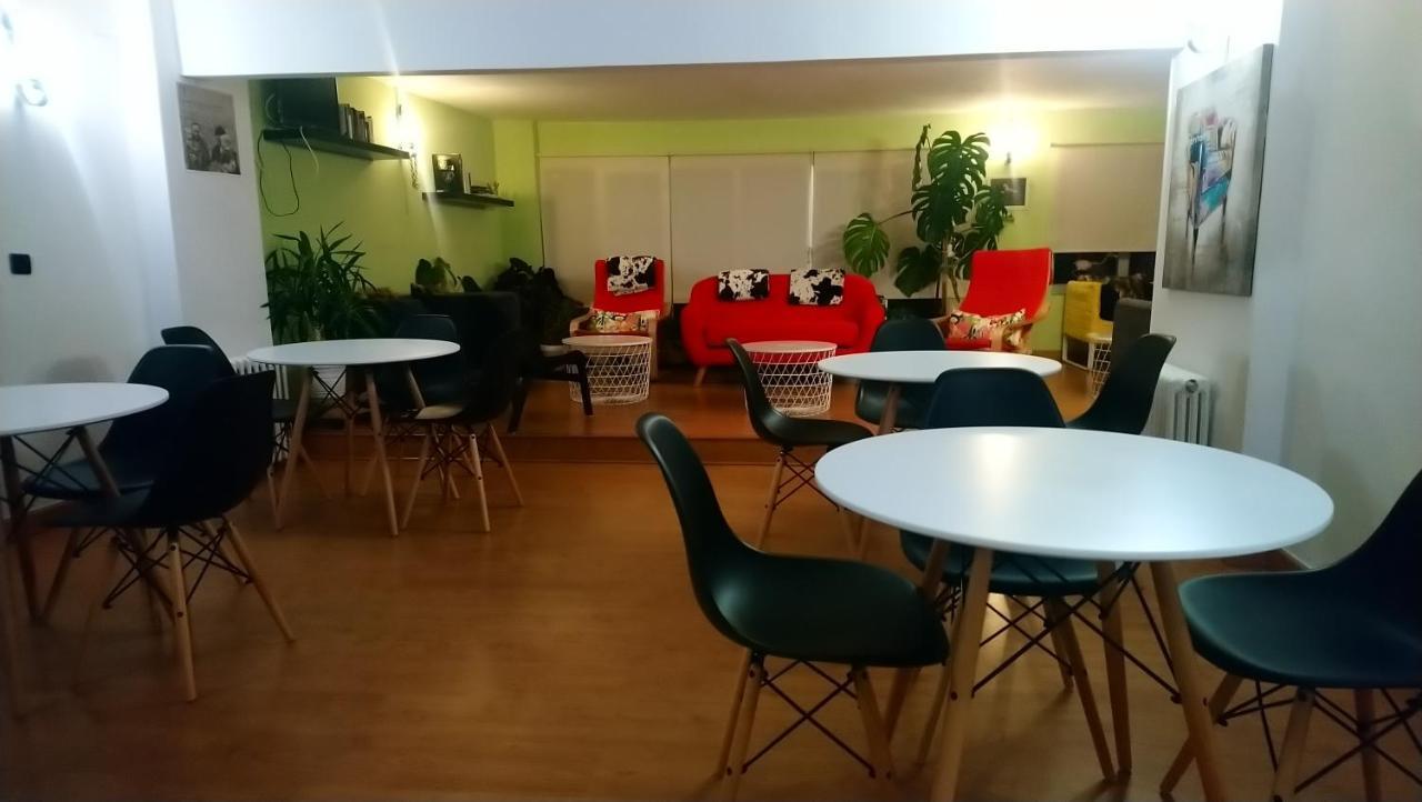 Hostal "Los Chanos El Ruso" Galende Exterior foto